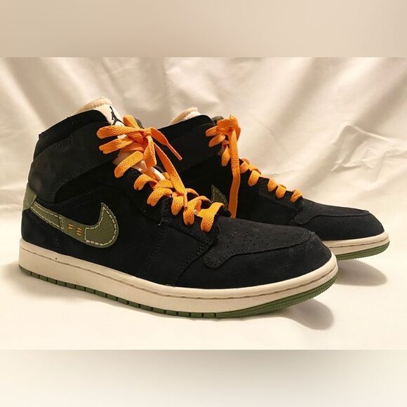 Nike Air Jordan 1 Mid SE Craft. Men size 8.5. Excellent condition. - Picture 13 of 16